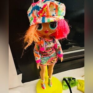 LOL Surprise OMG Neonlicious Fashion Doll Series